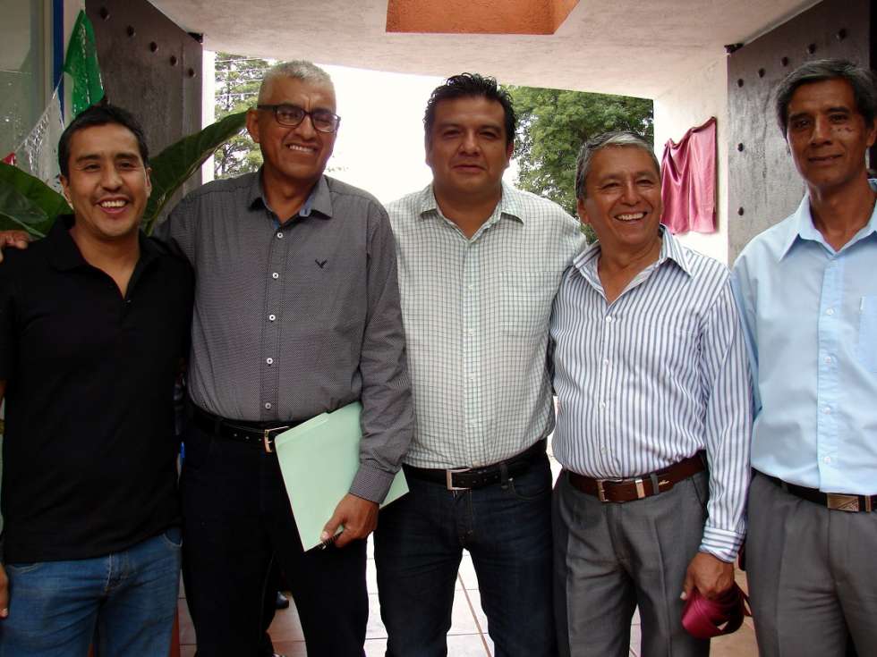 Saul Torres, y delegados