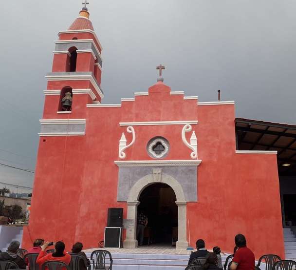 Embellecen la Iglesia de San Nicolas Tlaminca